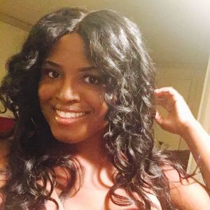 Meet your Posher, Renee